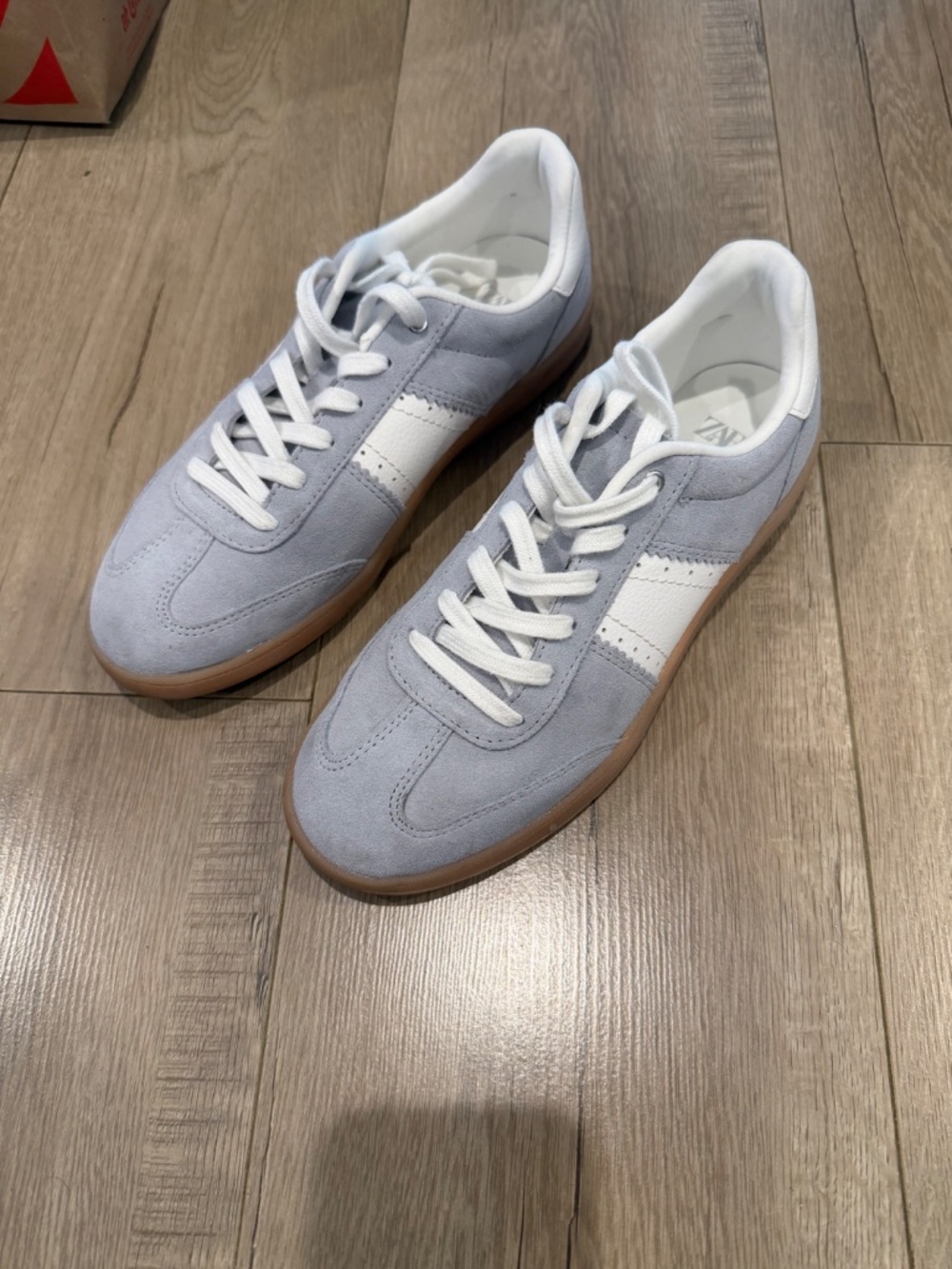 Zara Sneakers - Picture 2 of 3